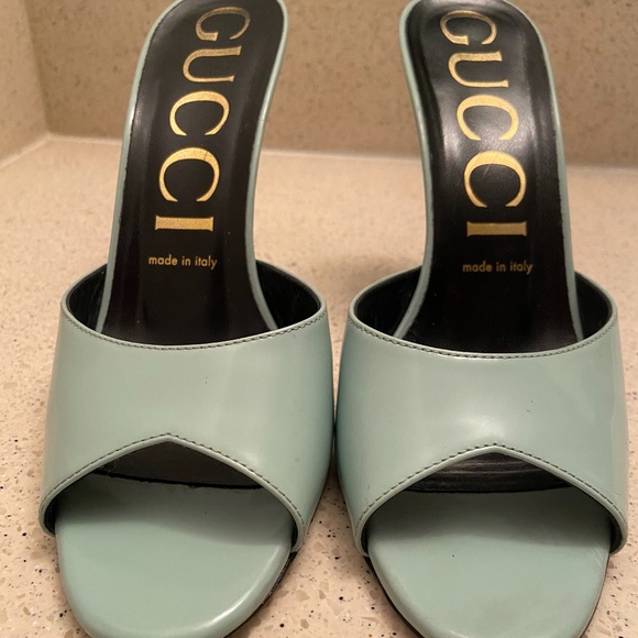 Gucci Heels - Picture 1 of 4